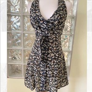 Cute vintage floral short dress